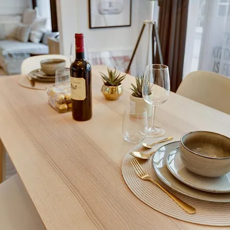 Stunning Historical Parisian Flat - Louvre Area Appartamento Parigi